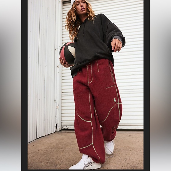 FP Free People Movement Hit The Slopes Burgundy Pants - Picture 1 of 10